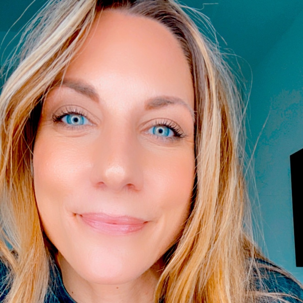 Meet your Posher, Jamie Robbins 💋